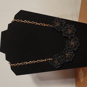Talbots Flower Necklace  Black/Gold